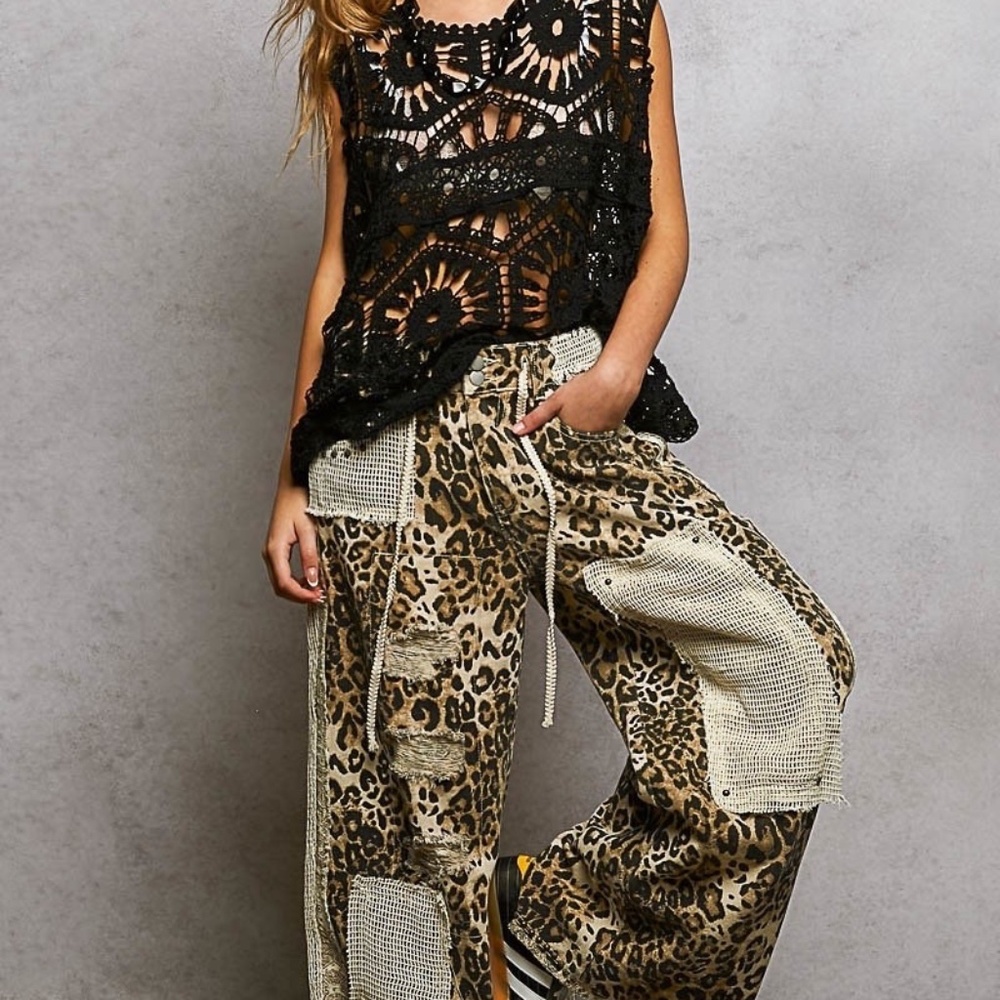 New POL Openwork Floral Crochet SleevelessTank Top Scalloped Relaxed Shirt Black - Picture 6 of 10